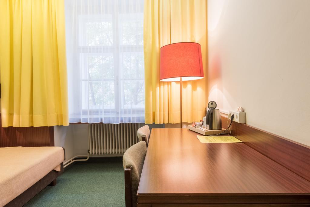 Benediktushaus Im Schottenstift 3* Wien