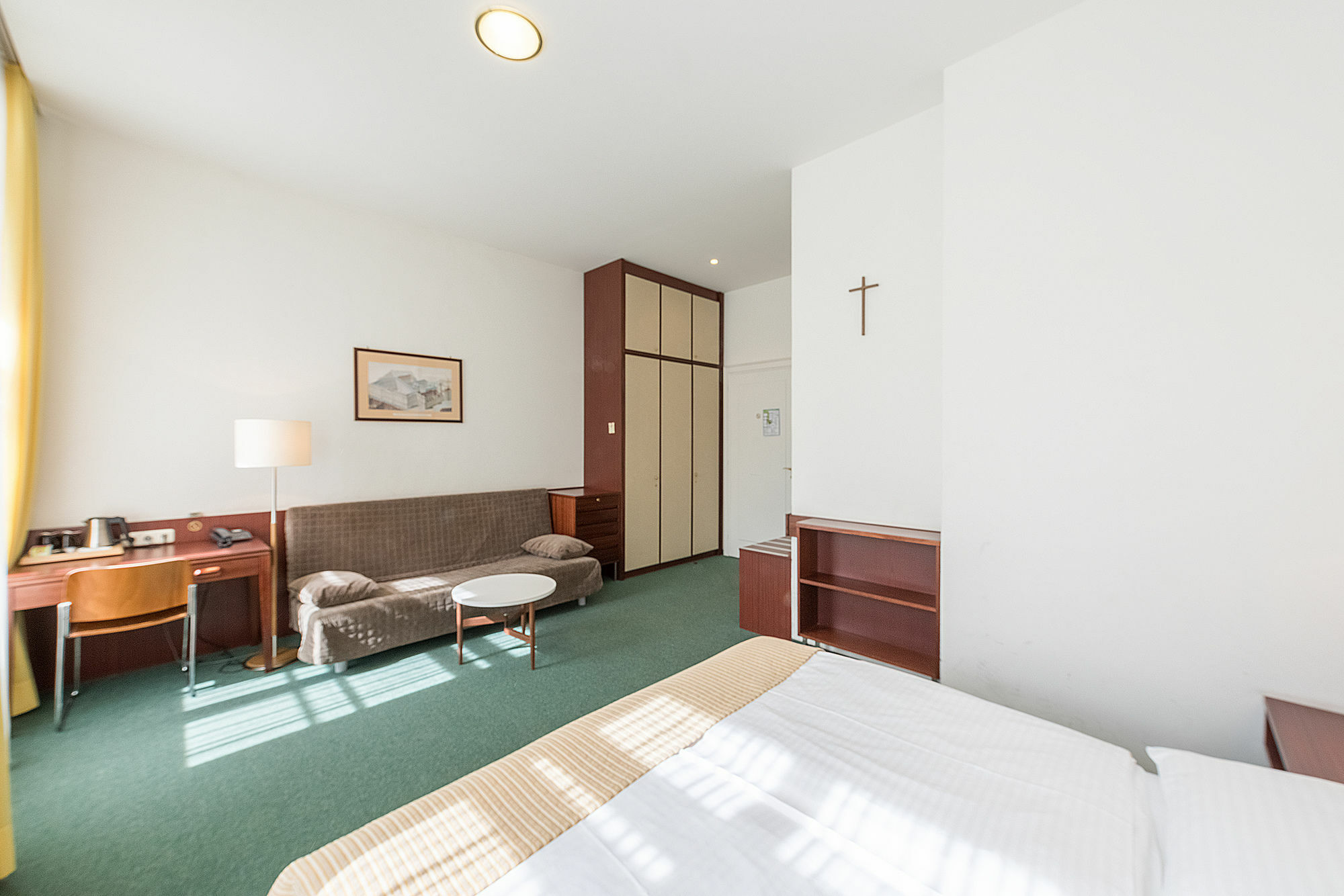 Gasthof Benediktushaus Im Schottenstift 3*